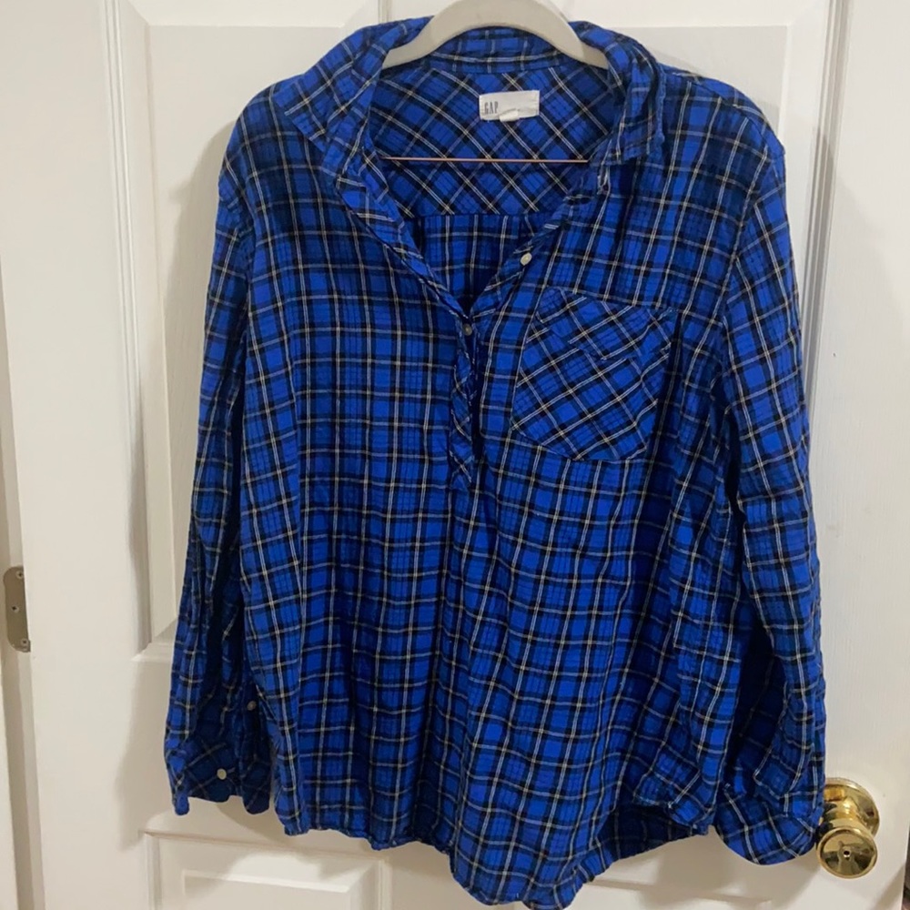 Gap Half Button Flannel